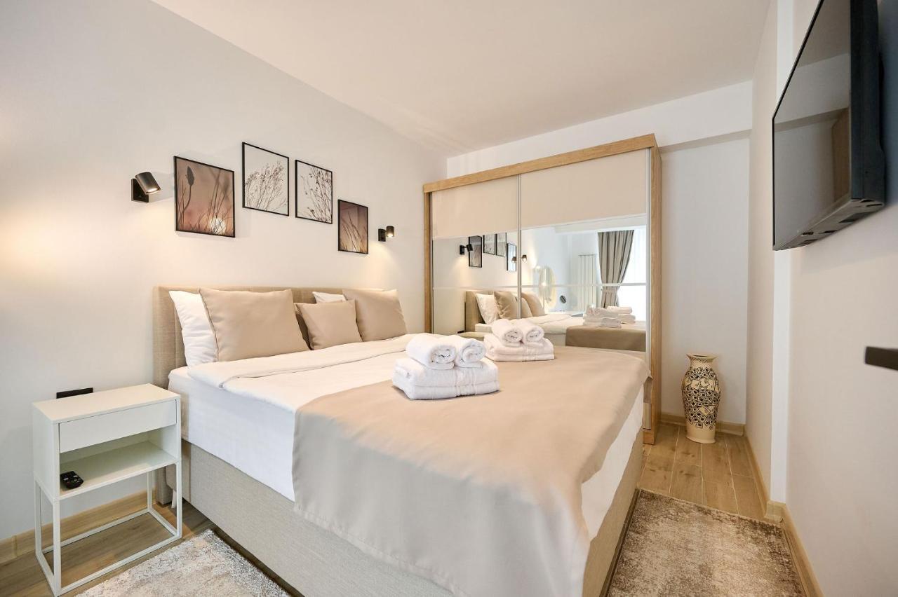 Newvision Apartment In Infinity Beach Resort - Parking Mamaia Extérieur photo
