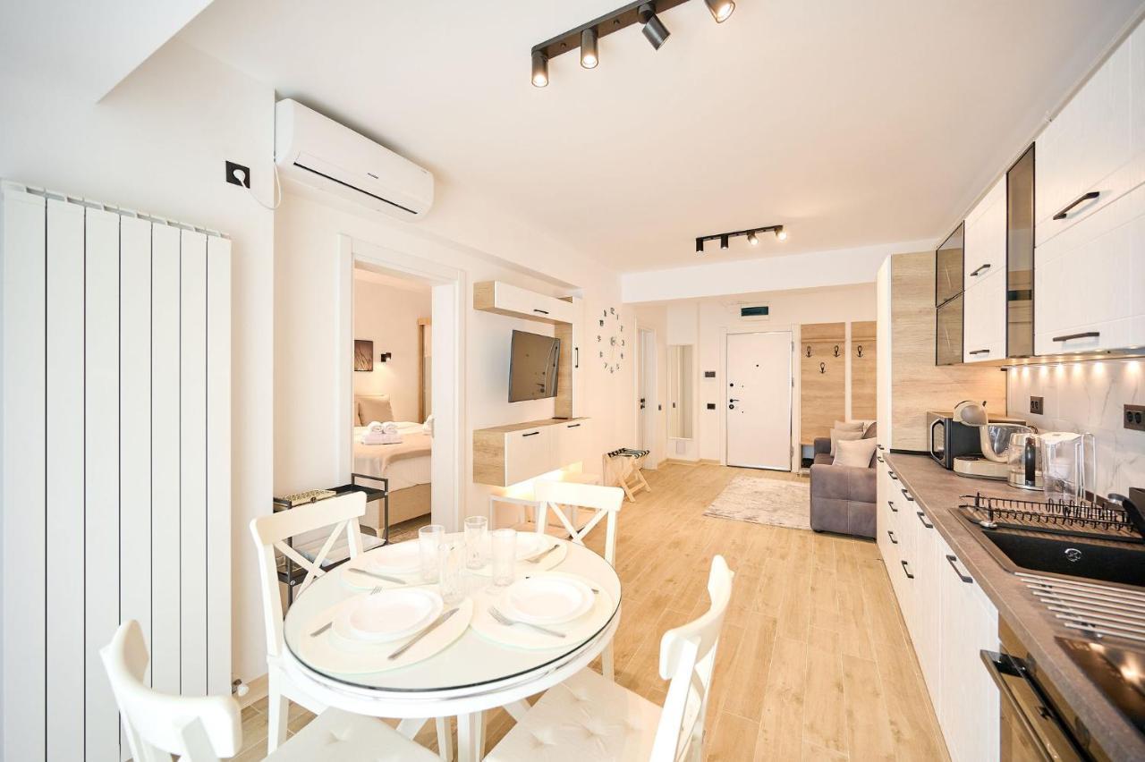 Newvision Apartment In Infinity Beach Resort - Parking Mamaia Extérieur photo